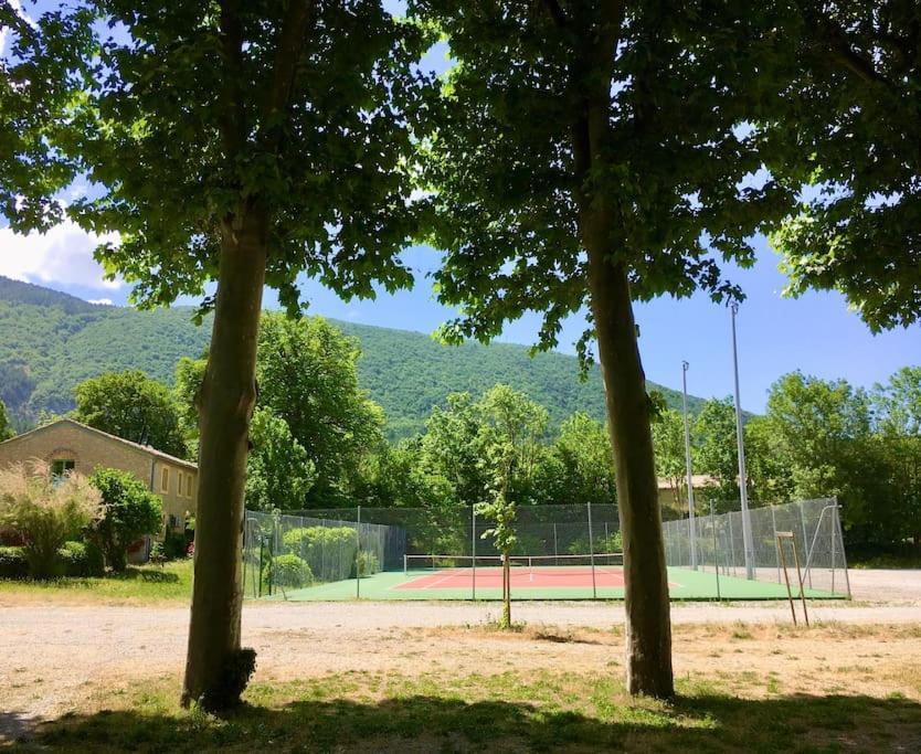 La Vue Est Belle Daire Montbrun-les-Bains Dış mekan fotoğraf